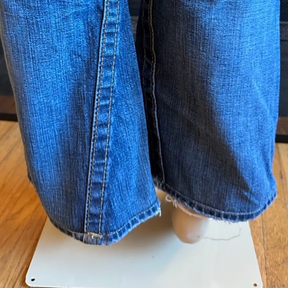 Women's True Religion Joey Dark Hollow 1st Edition Twisted Inseam Jeans, Sz 30 - Picture 12 of 14